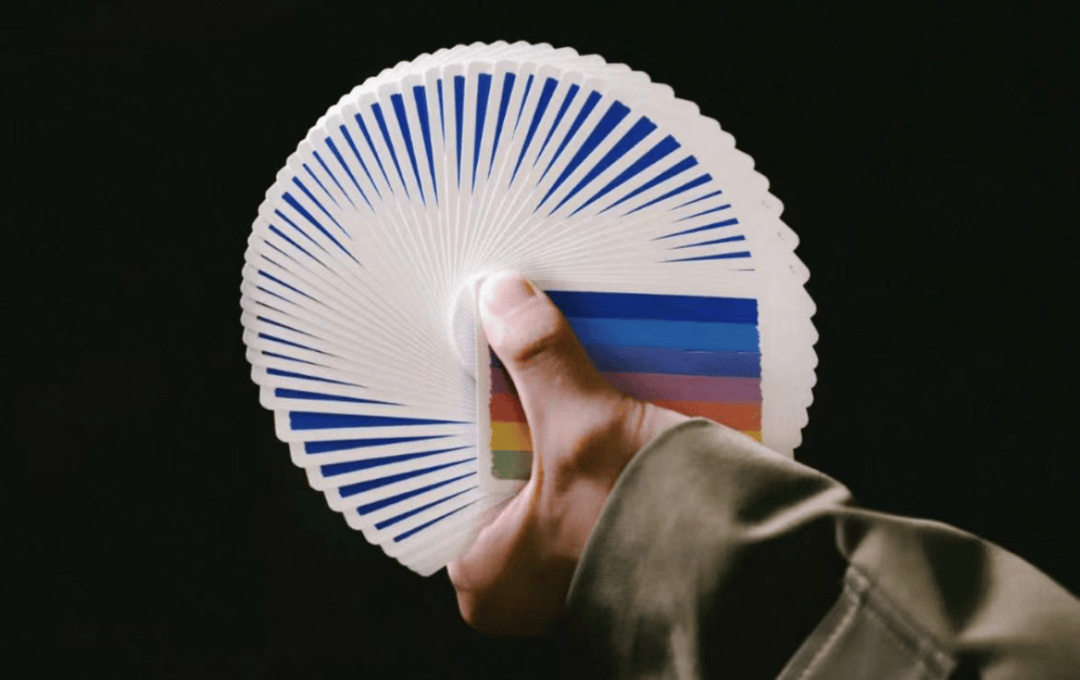 分享与交流「扑克牌翻飞的浪漫与秩序」瓦力娱乐棋牌扑克牌艺术展览 花切魔术(图2)